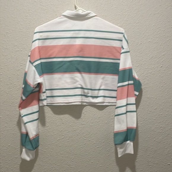 SHEIN Collared Long Sleeve Crop Top - Picture 2 of 2